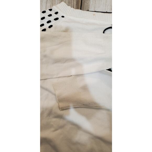 Kathie K white tasseled sweater sz M - Picture 7 of 7